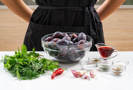 Фото шага рецепта Ткемали 187030 шаг 1  