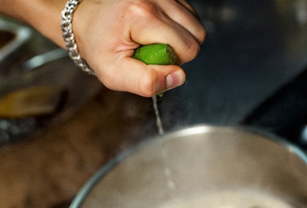 Фото шага рецепта Том ям кунг 21586 шаг 10  