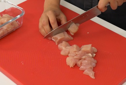 Фото шага рецепта Тайский куриный суп том кха гай 50328 шаг 5  