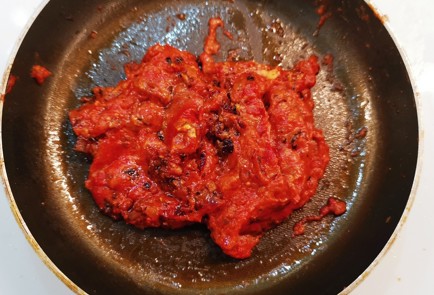 Фото шага рецепта Томатногорчичный соус с луком 153017 шаг 6  