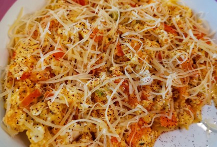 Фото шага рецепта Томатнолуковый скрэмбл с сыром 152642 шаг 10  