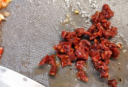 Фото шага рецепта Томатносырная лепешка с яйцом 153031 шаг 9  