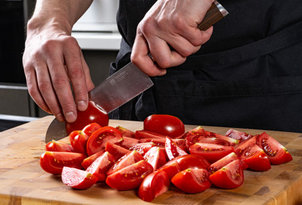 Фото шага рецепта Томатные котлеты 191457 шаг 2