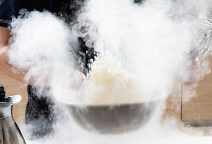 Фото шага рецепта Томатный снег 139626 шаг 3  