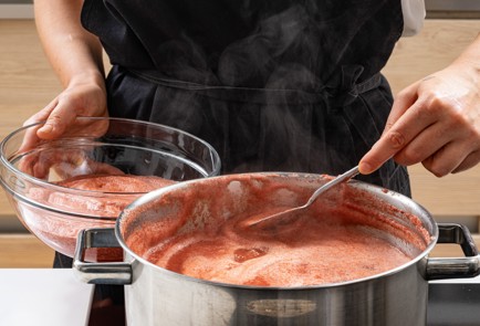 Фото шага рецепта Томатный сок на зиму без соковыжималки 187343 шаг 8