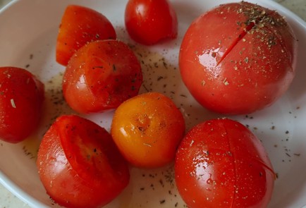 Фото шага рецепта Томатный соус 189299 шаг 2  