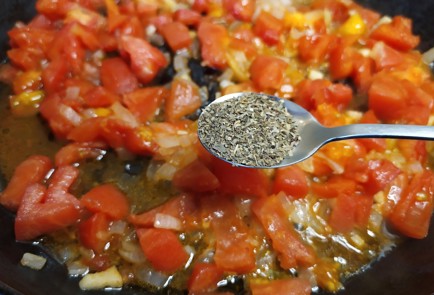 Фото шага рецепта Томатный суп 189456 шаг 6  