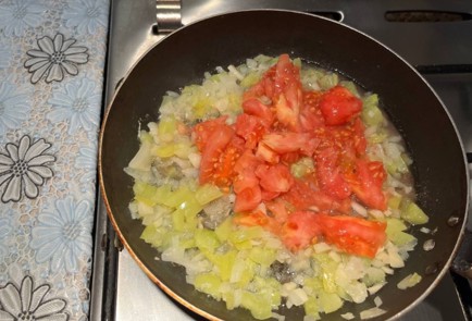 Фото шага рецепта Томаты запеченные с полентой 175115 шаг 4  