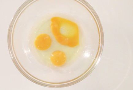 Фото шага рецепта Тонкие блины на молоке 16014 шаг 1  