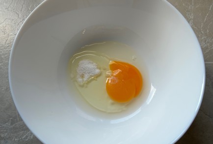 Фото шага рецепта Тонкие лепешки 174539 шаг 2  