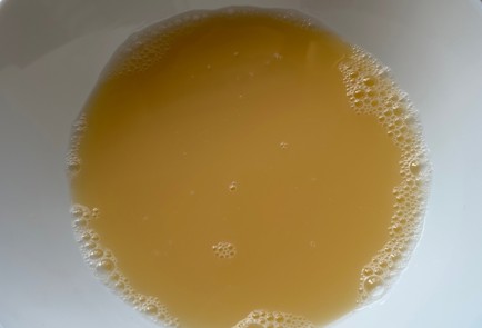 Фото шага рецепта Тонкие лепешки 174539 шаг 5  