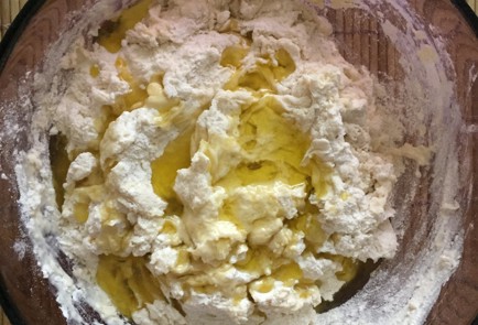 Фото шага рецепта Тонкое тесто для итальянской пиццы 69065 шаг 3