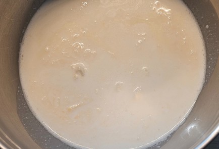 Фото шага рецепта Торт из готовых коржей 191535 шаг 3  