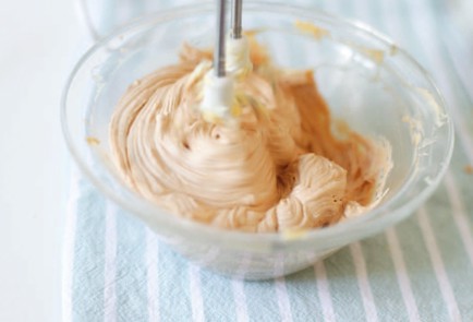 Фото шага рецепта Торт Птичье молоко крембрюле 138825 шаг 4  