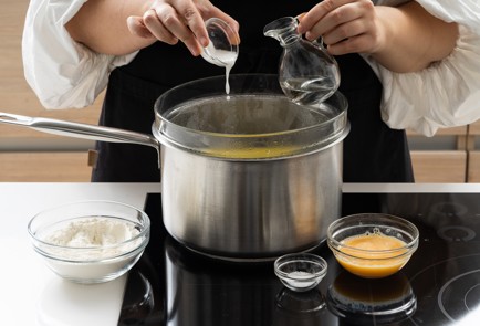 Фото шага рецепта Торт Рыжик 151531 шаг 2  