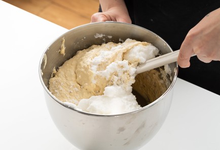 Фото шага рецепта Торт с грецкими орехами и кокосовой стружкой 138647 шаг 3