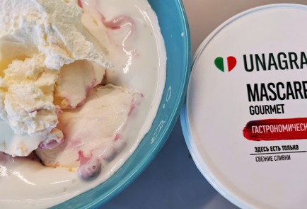 Фото шага рецепта Торт с творогом и маскарпоне 140892 шаг 5  