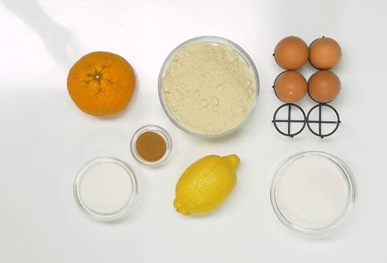 Фото шага рецепта Торт Сантьяго 151104 шаг 1  