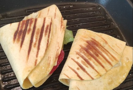 Фото шага рецепта Тортильи с курицей 174057 шаг 9  