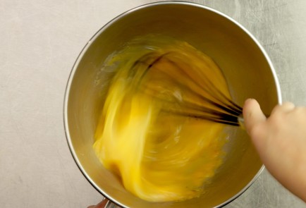 Фото шага рецепта Тортилья с кинзой 16911 шаг 3  