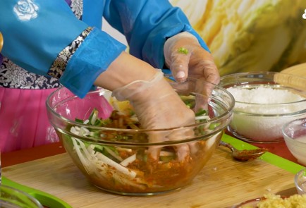 Фото шага рецепта Традиционная корейская капуста кимчи 151006 шаг 8  