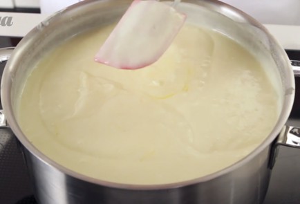 Фото шага рецепта Традиционный торт Наполеон 29241 шаг 5  