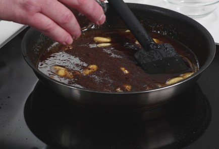 Фото шага рецепта Традиционный пряник из ржаного теста 176155 шаг 6  