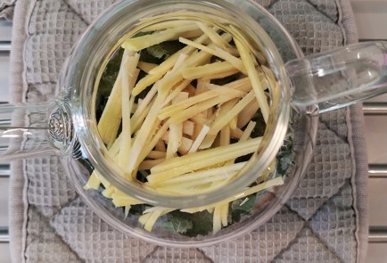 Фото шага рецепта Травяной отвар с грейпфрутом 152874 шаг 4  