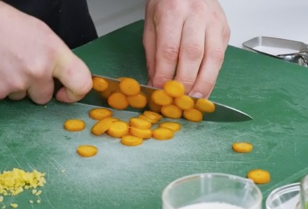 Фото шага рецепта Треска с картофельным пюре и соусом из чеснока 93125 шаг 10  