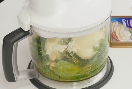 Фото шага рецепта Три зеленых сырных дипа 125461 шаг 3  