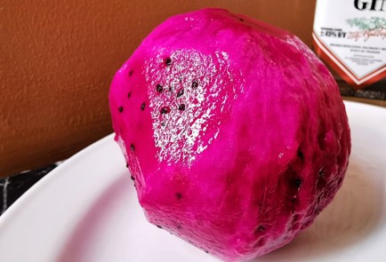 Фото шага рецепта Тропический коктейль с джином 151228 шаг 2  