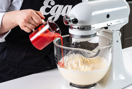 Фото шага рецепта Торт Красный бархат 191347 шаг 4