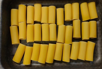 Фото шага рецепта Трубочки каннеллони с фаршем на подушке из картофеля и шпината 175454 шаг 2  