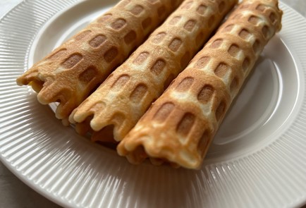 Фото шага рецепта Трубочки с вареной сгущенкой 175443 шаг 17