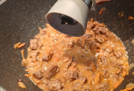 Фото шага рецепта Тушеная говядина 190655 шаг 11  