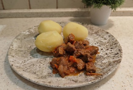 Фото шага рецепта Тушеная говядина 190655 шаг 14  