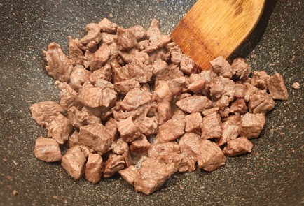 Фото шага рецепта Тушеная говядина 190655 шаг 5  