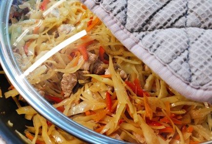 Фото шага рецепта Тушеная капуста с мясом 191410 шаг 12  