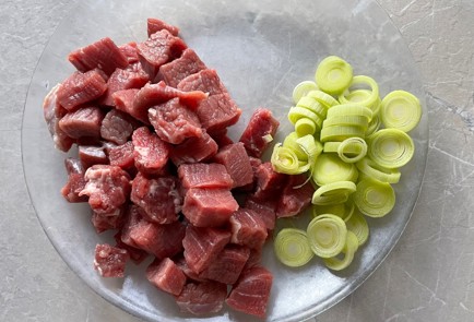 Фото шага рецепта Тушеная капуста 190807 шаг 4  