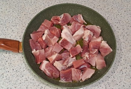 Фото шага рецепта Тушеная свиная лопатка с булгуром 186843 шаг 3  