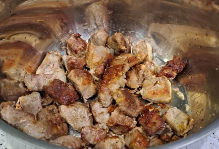 Фото шага рецепта Тушеная свиная лопатка с булгуром 186843 шаг 4  