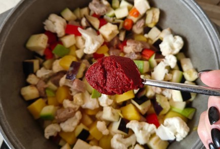 Фото шага рецепта Тушеная свинина с овощами 175764 шаг 13  