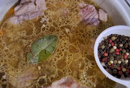 Фото шага рецепта Тушеная свинина 190349 шаг 9  