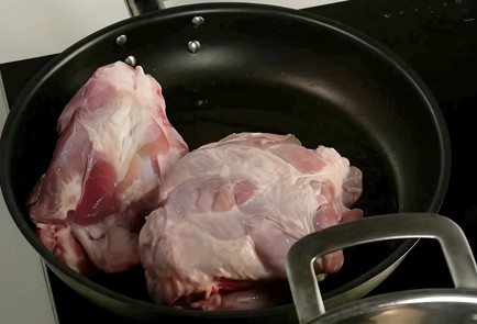 Фото шага рецепта Тушенка из свинины 138553 шаг 1  