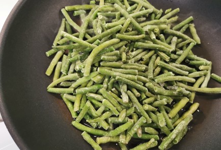 Фото шага рецепта Тушенка с овощами 175824 шаг 2  