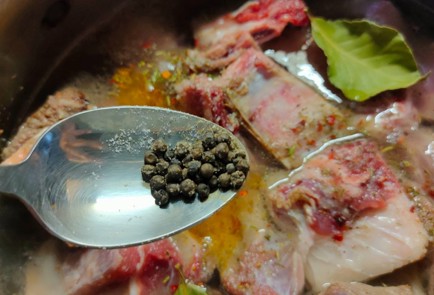 Фото шага рецепта Тушеные говяжьи ребра с марокканскими специями 189126 шаг 7  