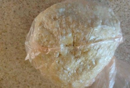 Фото шага рецепта Творожная галета с абрикосами и сыром 189703 шаг 7  