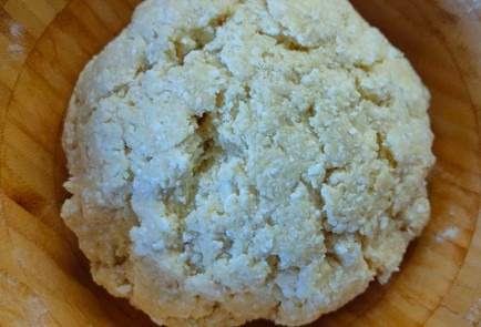 Фото шага рецепта Творожная галета с грушей и вишней 189840 шаг 12  