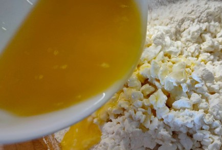 Фото шага рецепта Творожная галета с грушей и вишней 189840 шаг 9  