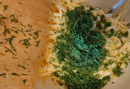 Фото шага рецепта Творожная лепешка с сыром и зеленью 188923 шаг 14  